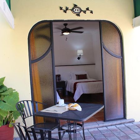 Hotel Antigua Posada Cuernavaca Kültér fotó